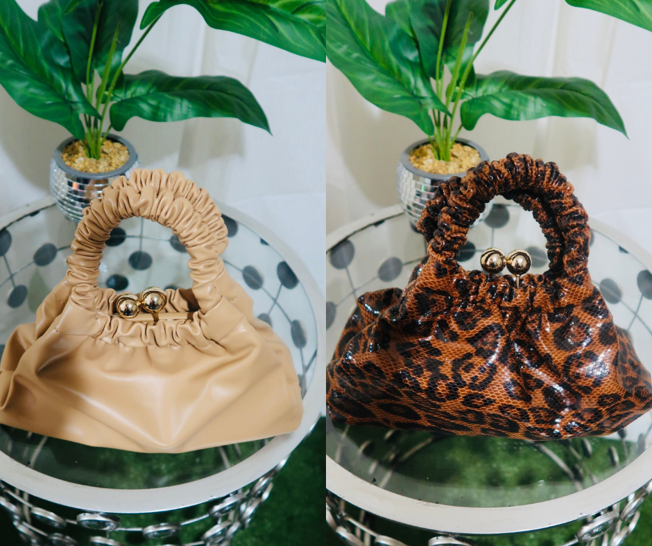 Beaded Gold Clasp Handbag with Strap