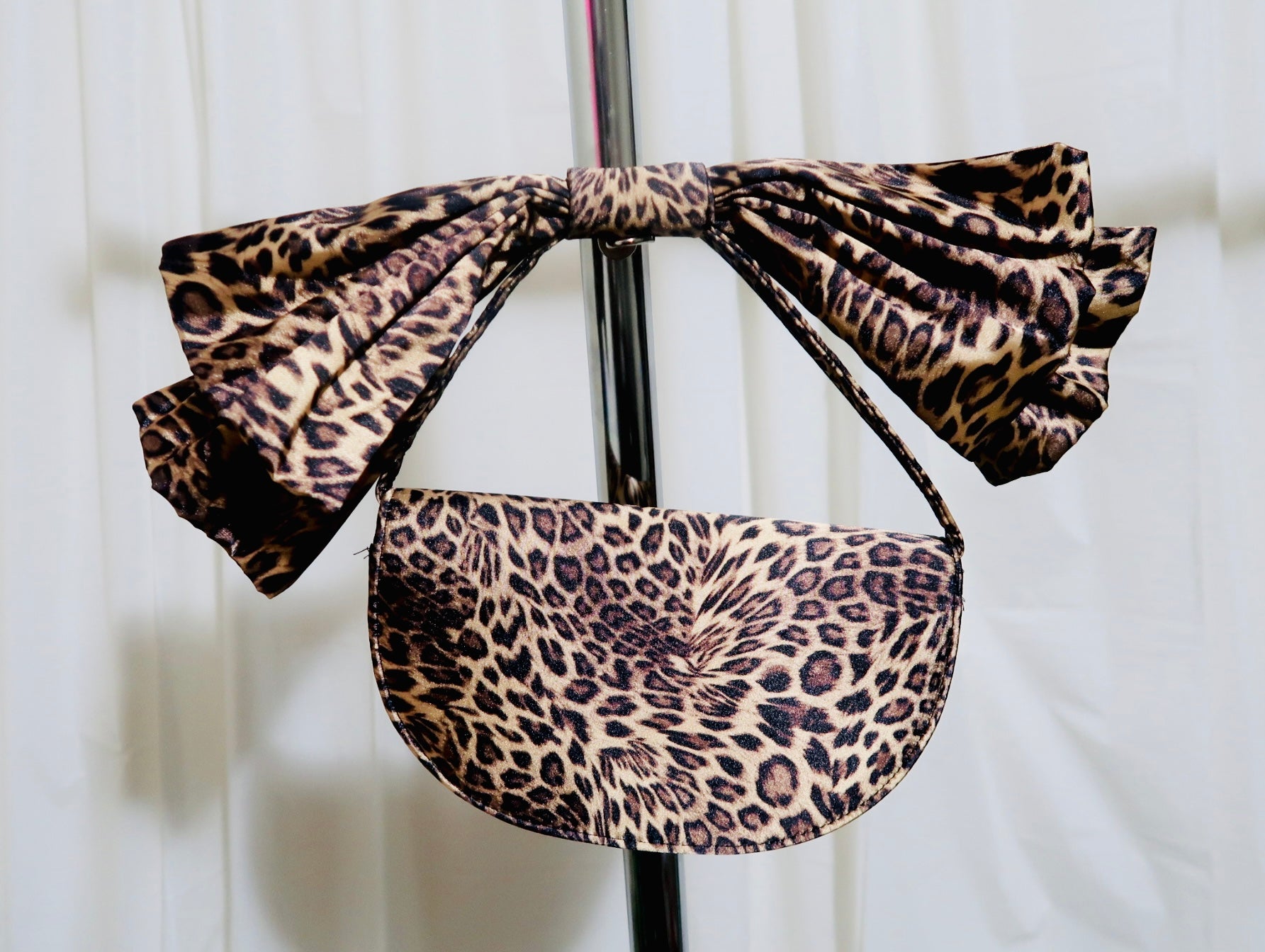 Cheetah-Bow Bag